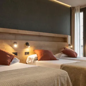 Fontanella By Bcn Urban 3* Барселона