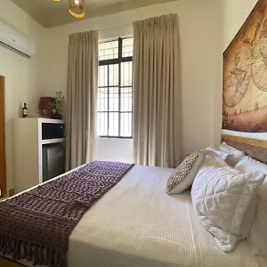 27 Colonial, Centro Historico Saint-Domingue